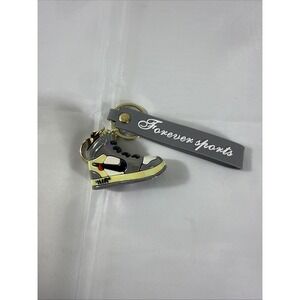 SNEAKER KEYCHAIN AKA NIKE AIRFORCE ONE NEW COLLECTABLE JORDAN NBA US SELLER